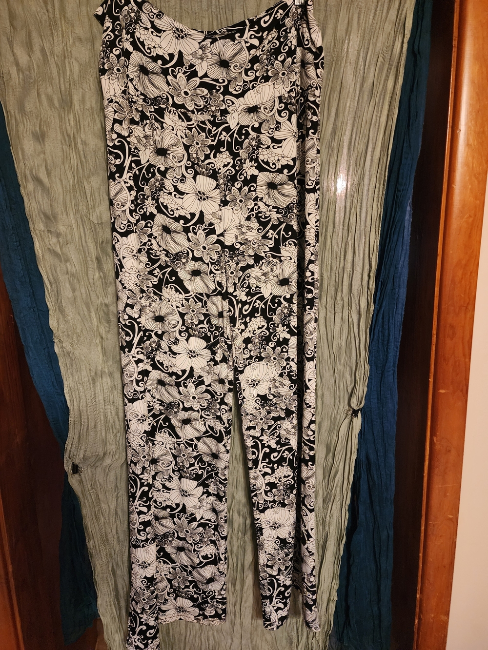 White Mark Black And White Floral Print Leggings 1X Plus Size Stretch